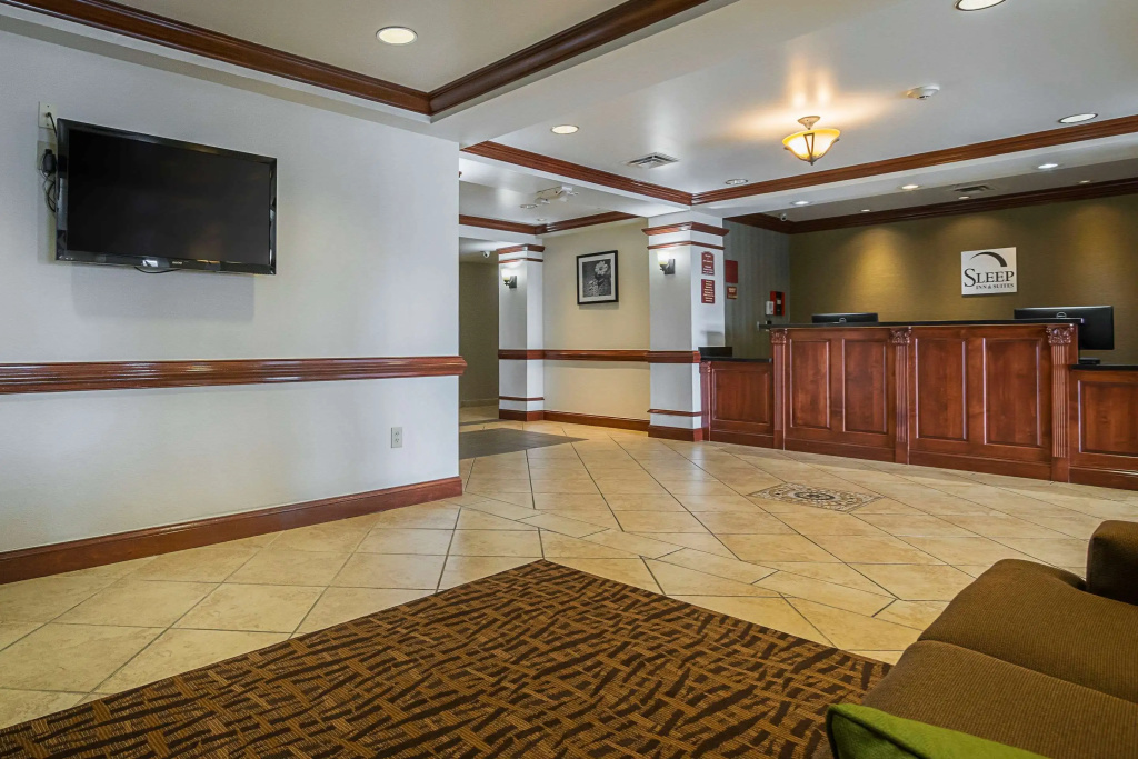 Sleep Inn & Suites Manchester near Arnold AFB
