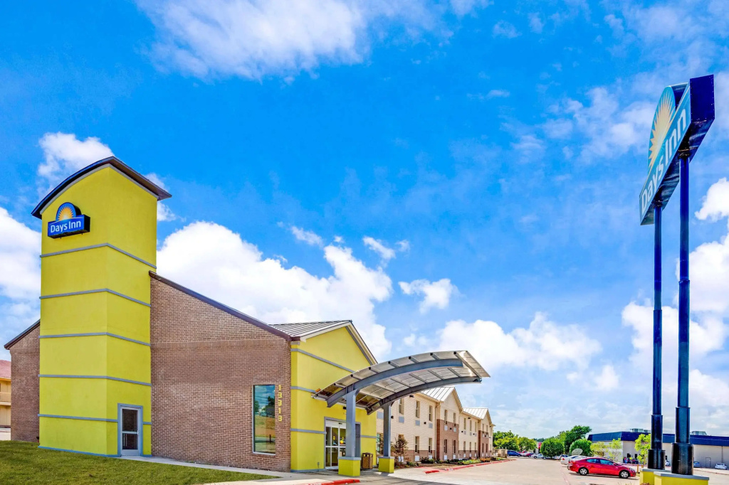 Arya Inn & Suites