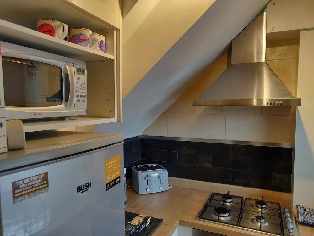 Waterfront House 3 BR Parking St Neots Town Centre