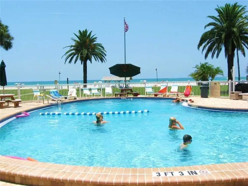 Jamaica Royale 101 - Two Bedroom Condo