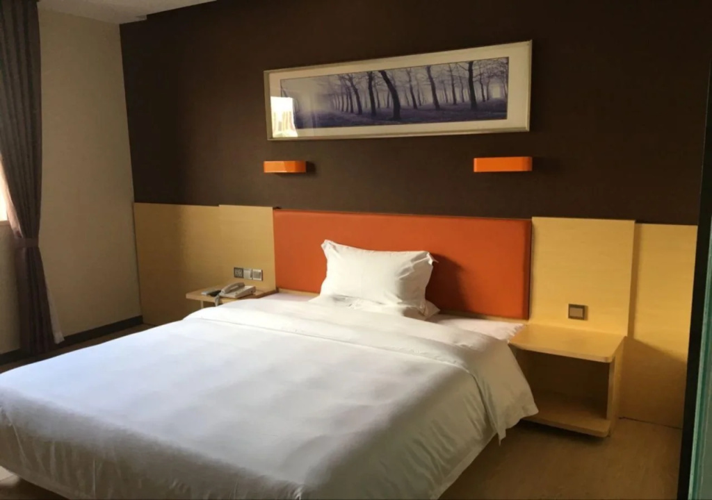 7 Days Premium Shenzhen Pinghu Railway Station7 Days Premium Shenzhen Pinghu Railway Station