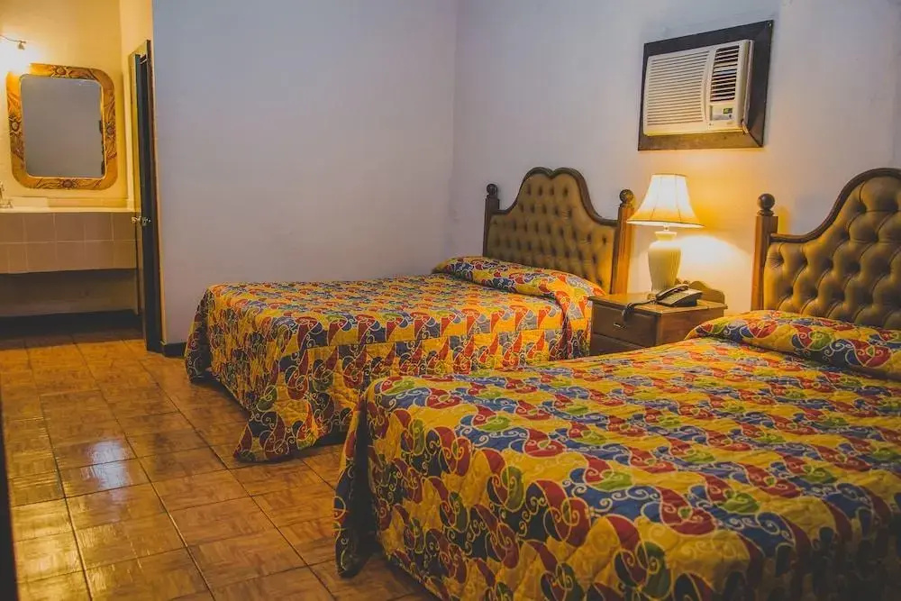 Hotel Cosmos Don Carlos