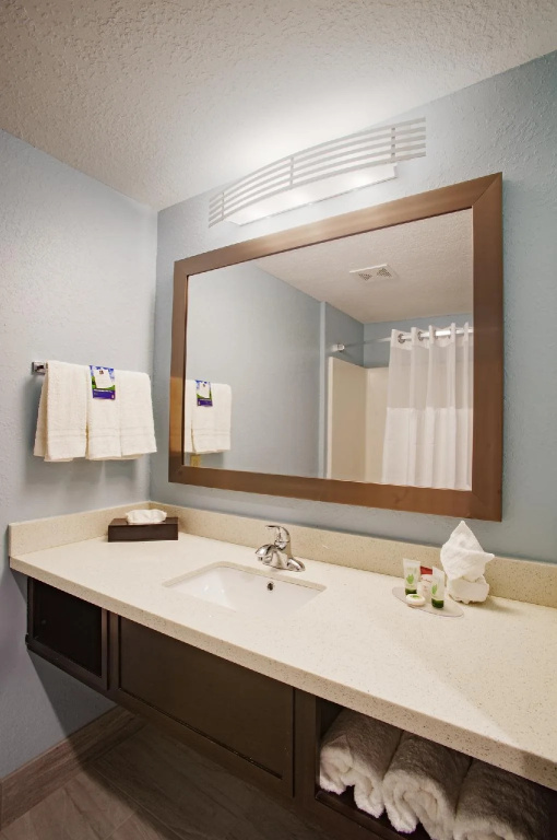 Iris Garden Inn