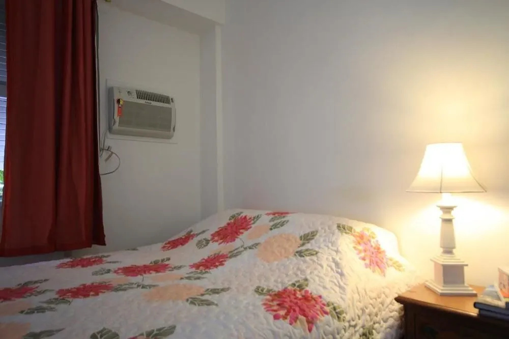 GoHouse - Apartamento Ferreira 311 - Rua Sá Ferreira, Copaca