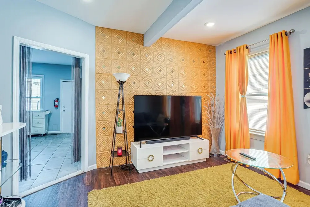 Updated Linden Home: Visit NYC & Newark!