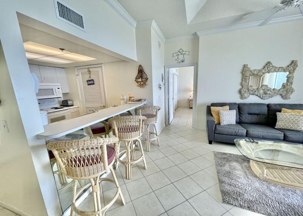 1405 Long Beach by Forehand Rentals