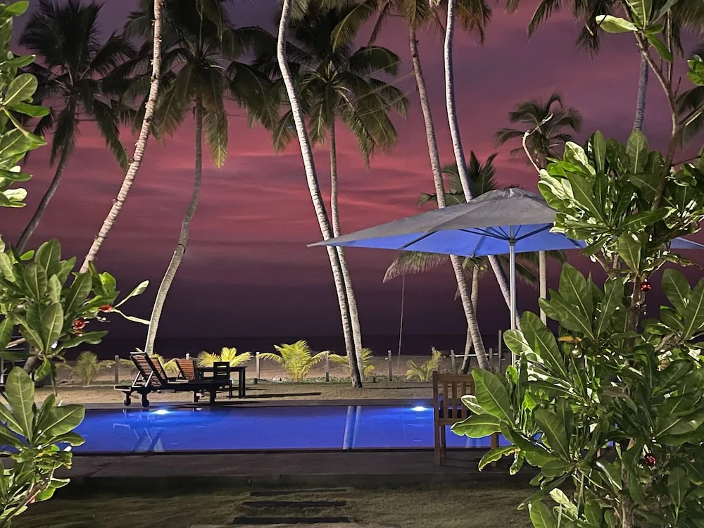 SOLUNA BEACH RESORT