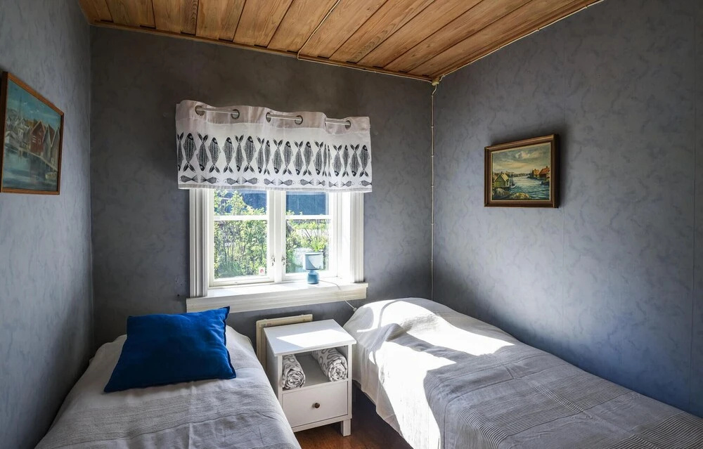 Nice Home In Munkedal With Lake View