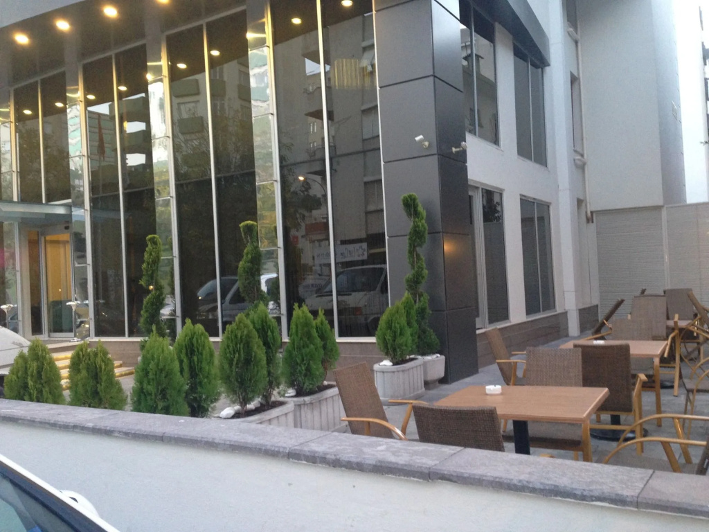 Centrum Business Hotel
