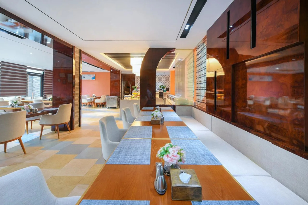 Mehood Lestie Hotel