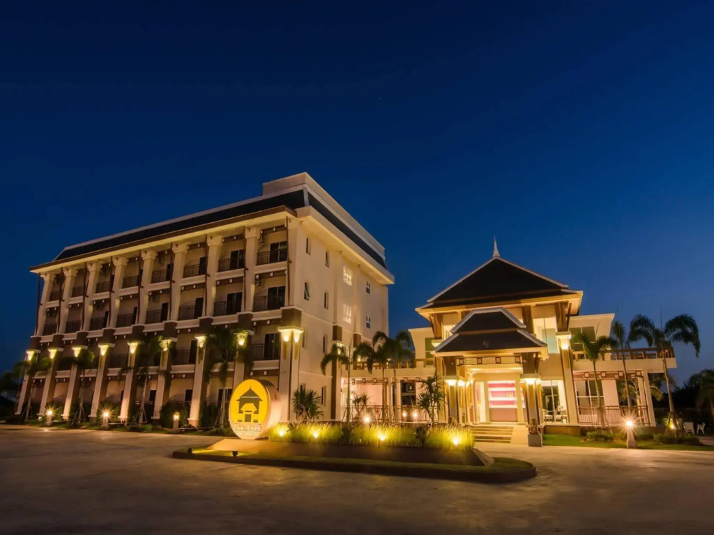 The Lake Hotel