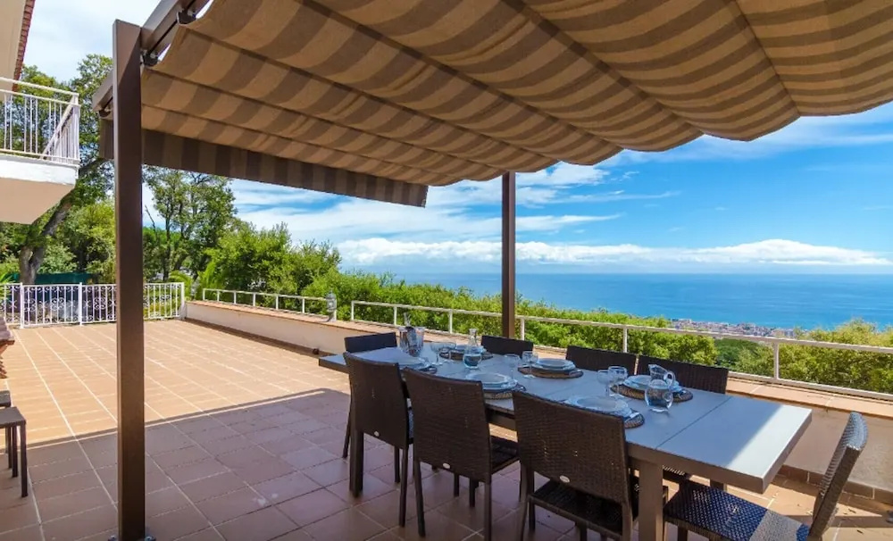 HomeHolidaysRentals Malvina