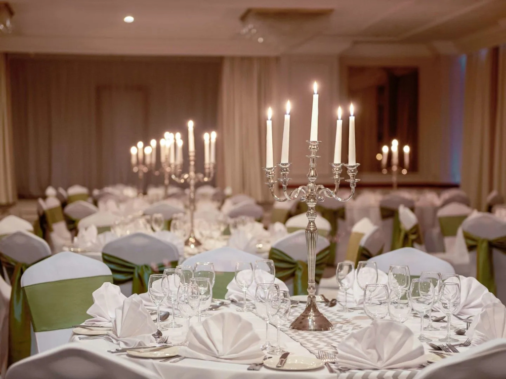 Exeter Rougemont hotel by Sunday