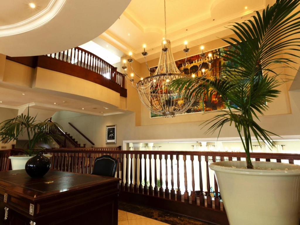 Hemingways Hotel