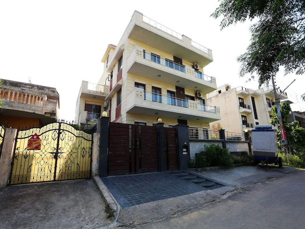 OYO 306 Hotel Staayy Inn
