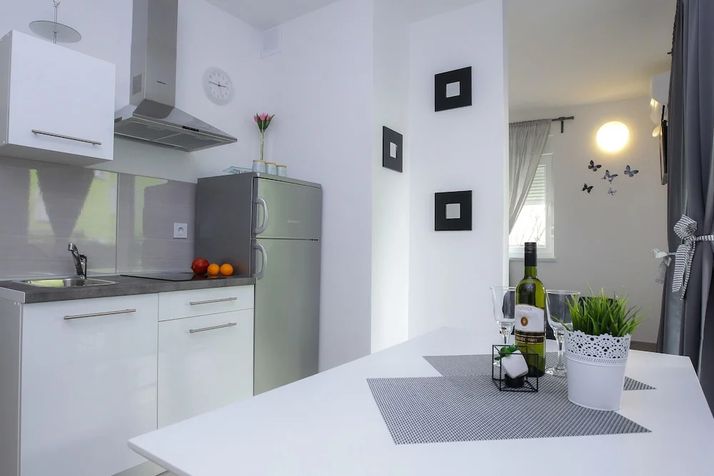 Privilege Pool Apartments