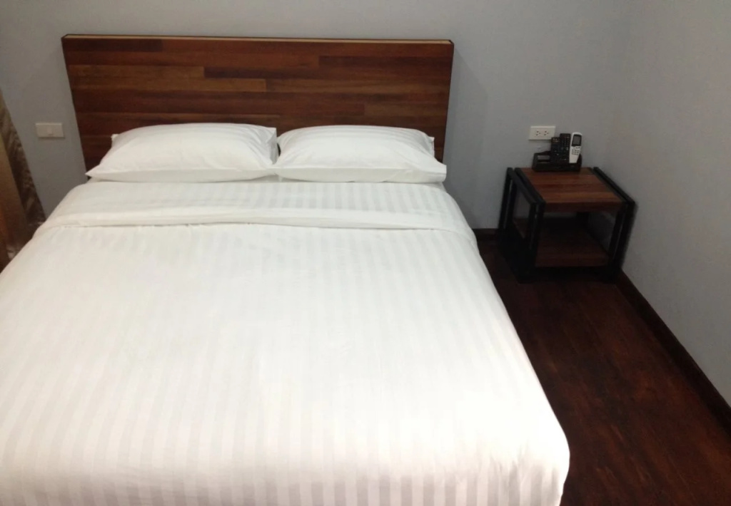 Hush Hub Hotel