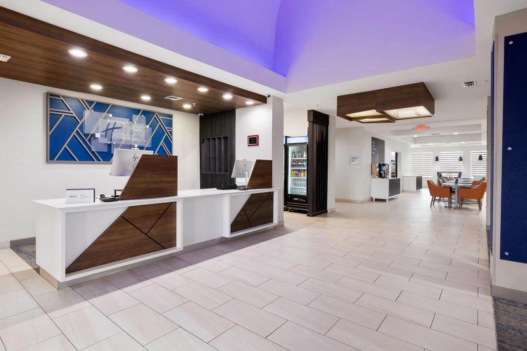 Holiday Inn Express Hotel and Suites Kingsville by IHG
