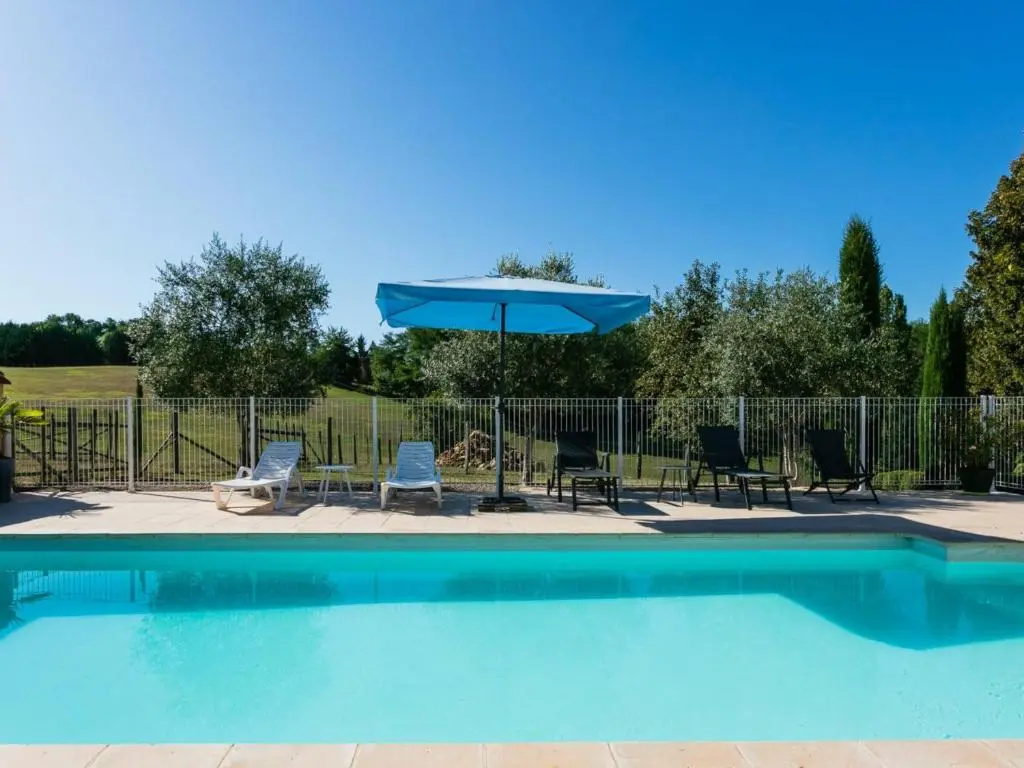 Maison indépendante avec piscine chauffée au calme du Périgord Noir - FR-1-616-115