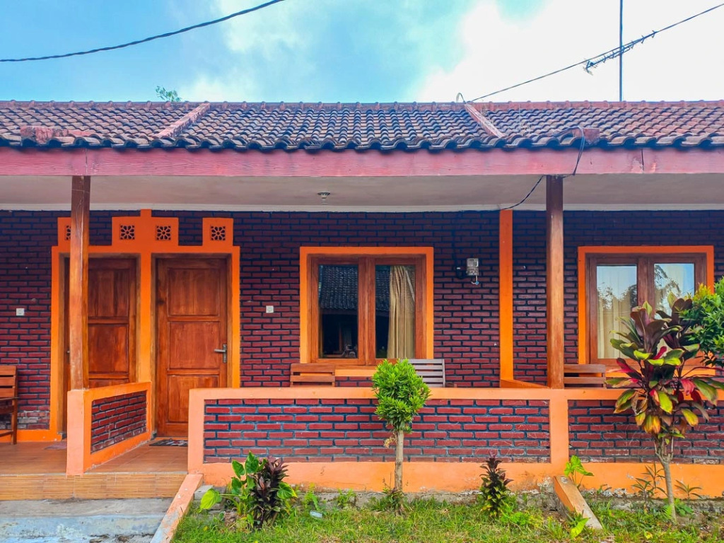 Villa Kampoeng City Pacet RedPartner