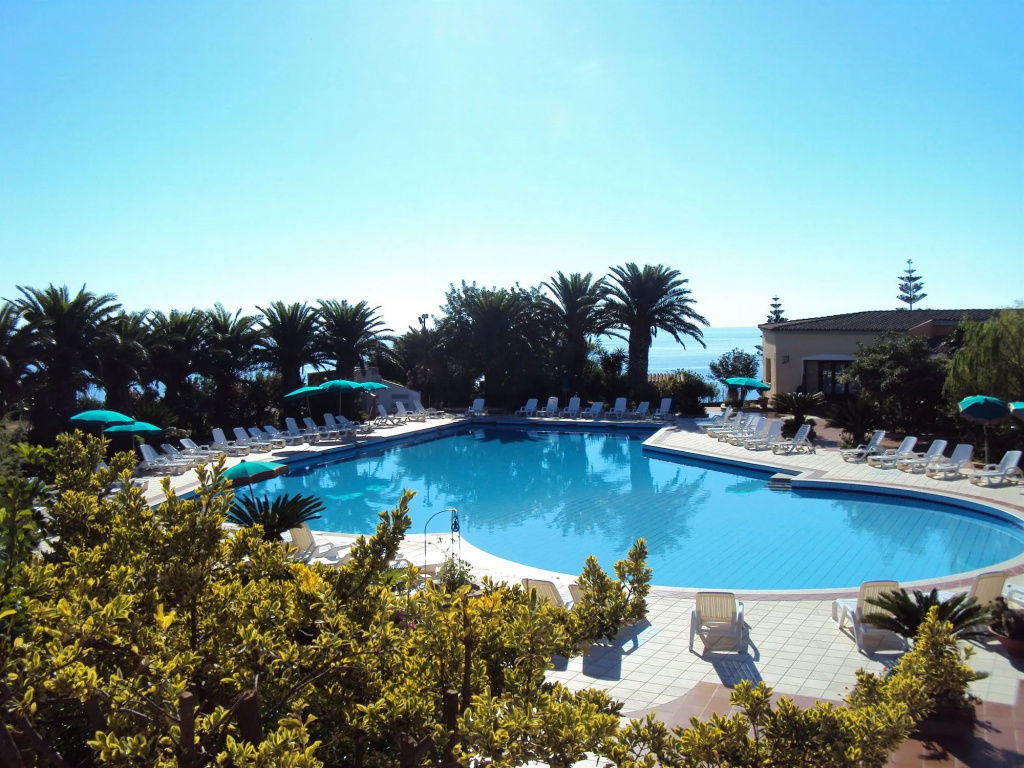 Nicolaus Club Quattro Lune Resort