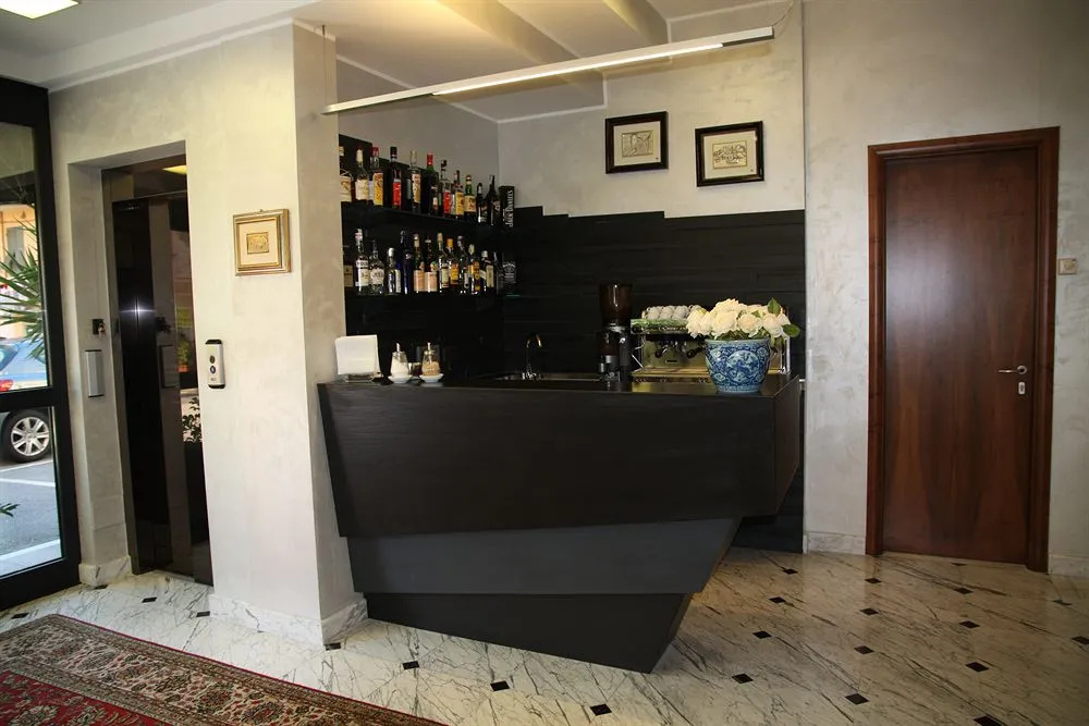 Hotel Iris