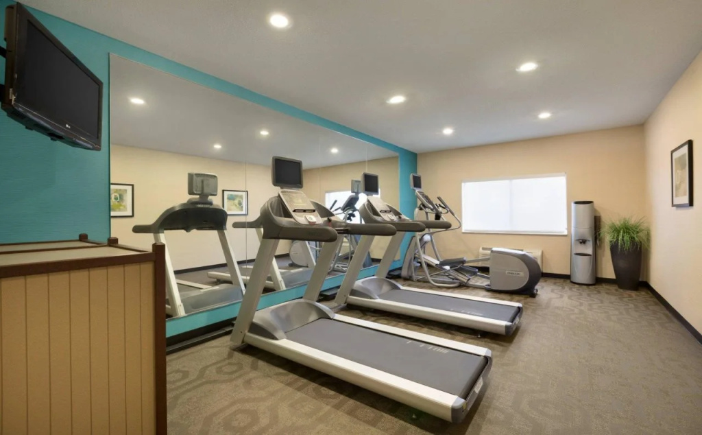 Country Inn & Suites by Radisson, Bismarck-Mandan