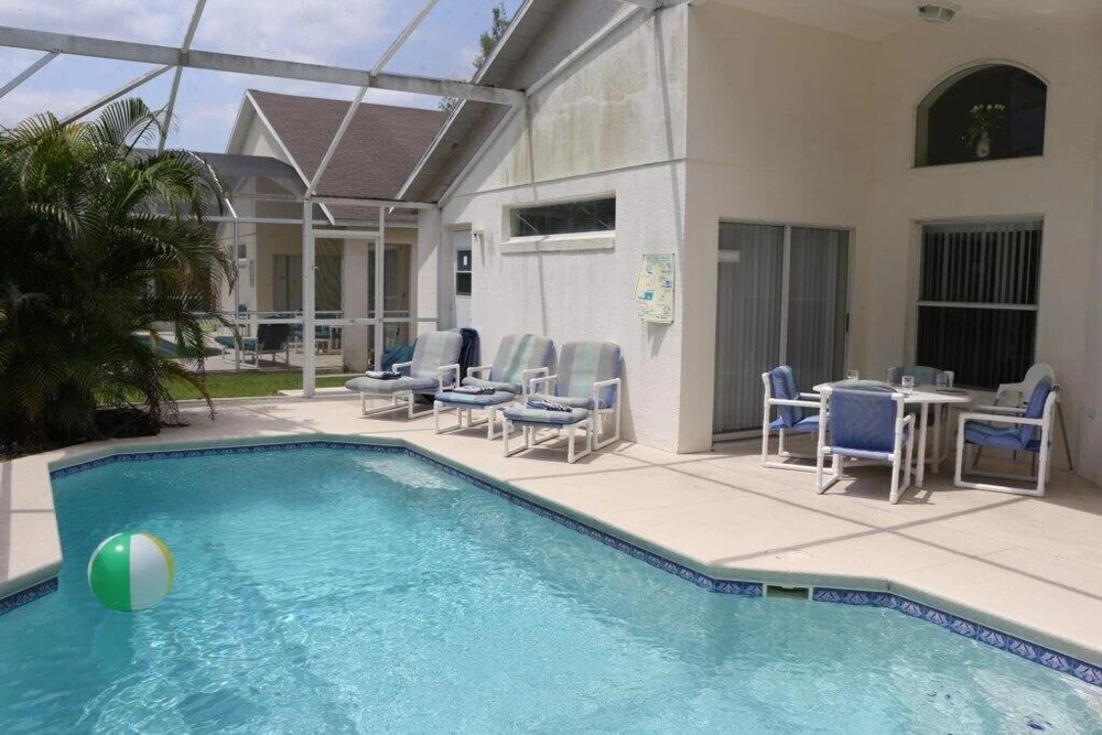 Tm001or 4 Bedroom Home by Redawning