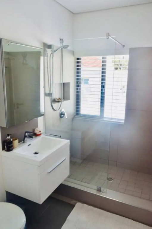 2 Bedroom Apartment With Views in Cape Town