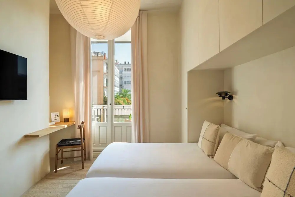 The Boulevard by Aspasios