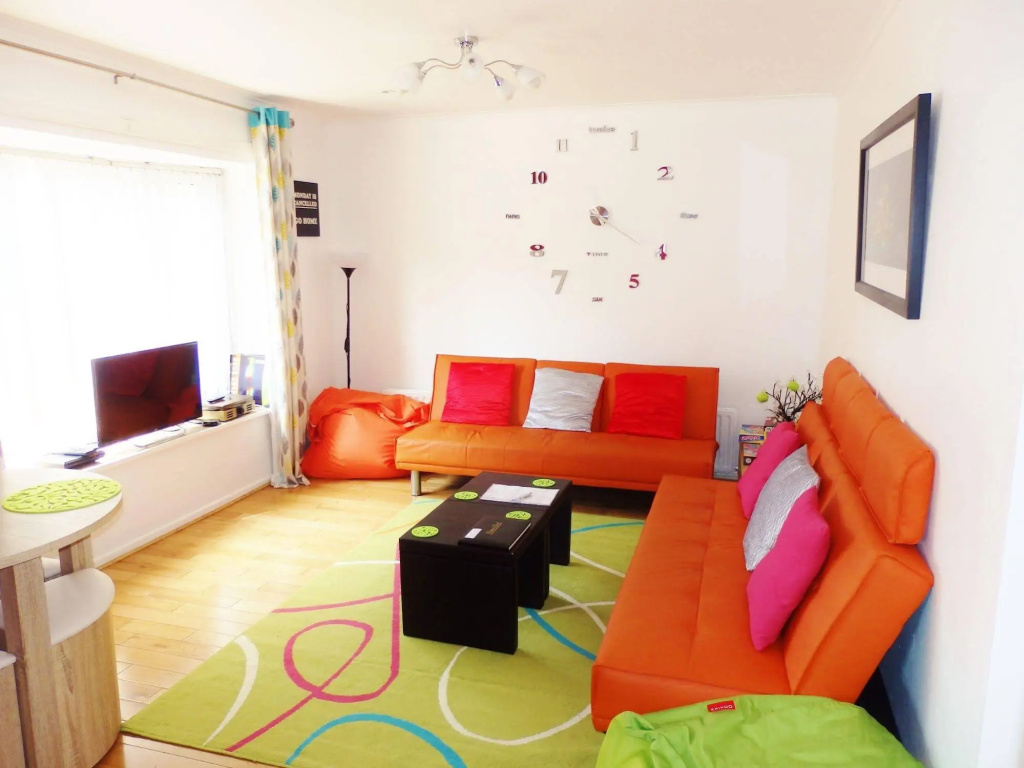Belfast City Centre - Parking - Private Entrance - BHR Apartments