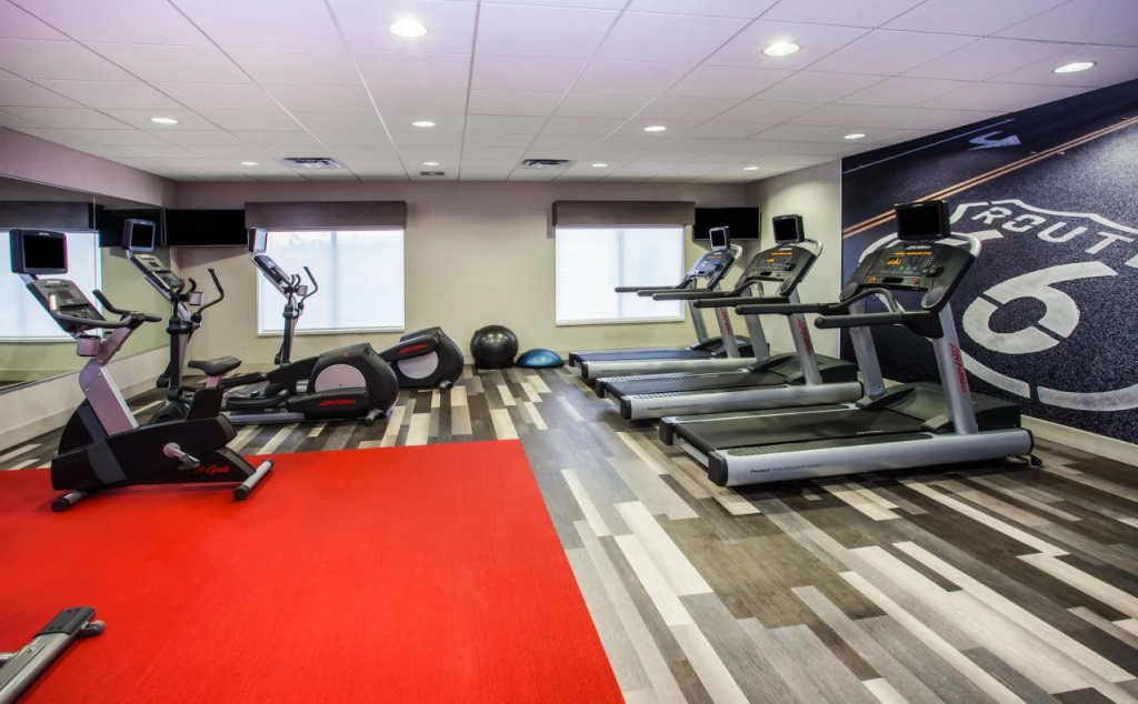 Holiday Inn Express & Suites Litchfield by IHG