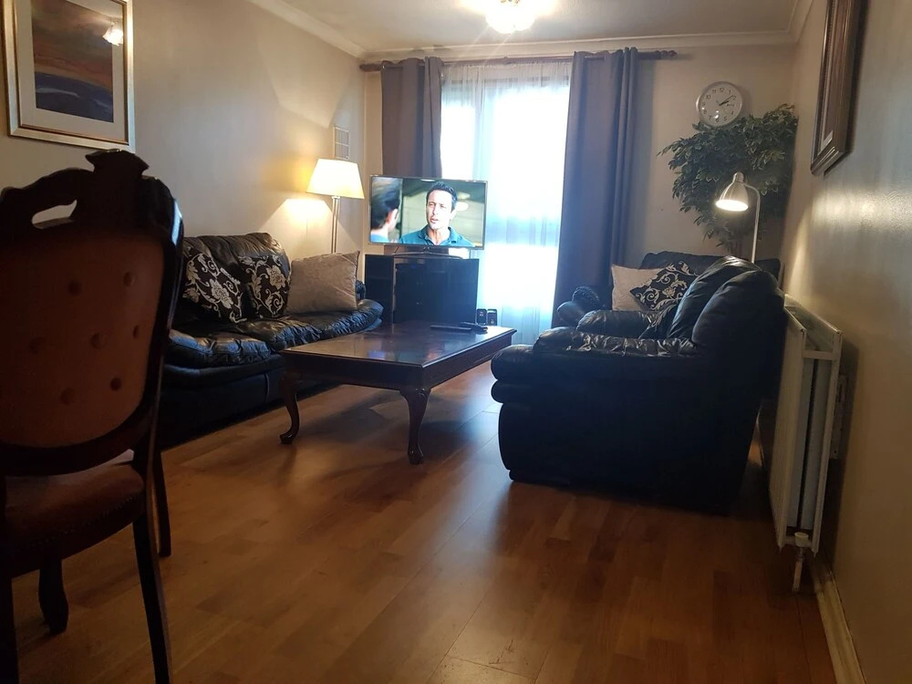 SS Property Hub - London Family Apartment