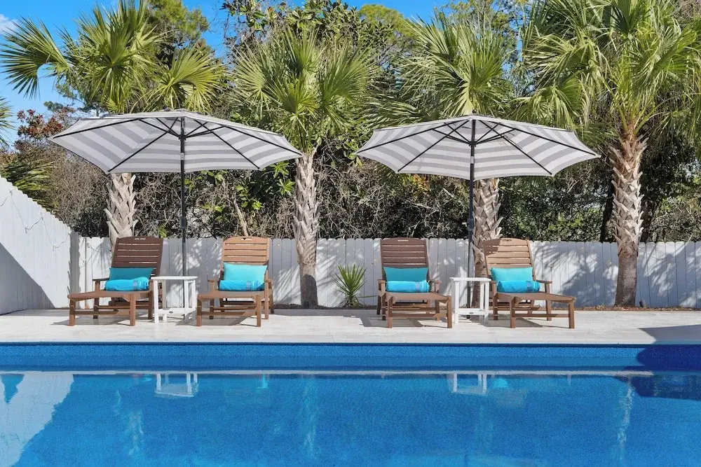 30A Florida Flashback by Avantstay Private Pool, Golf Cart, 3 Mins to Beach!