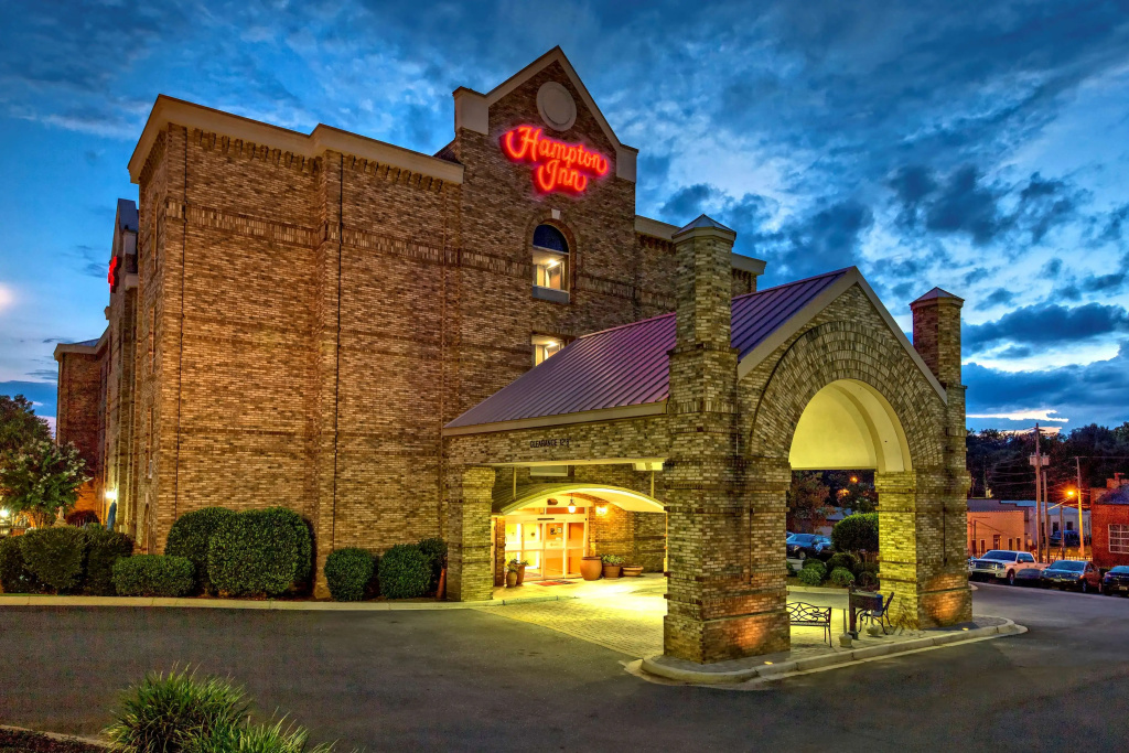 Hampton Inn Newberry Opera House