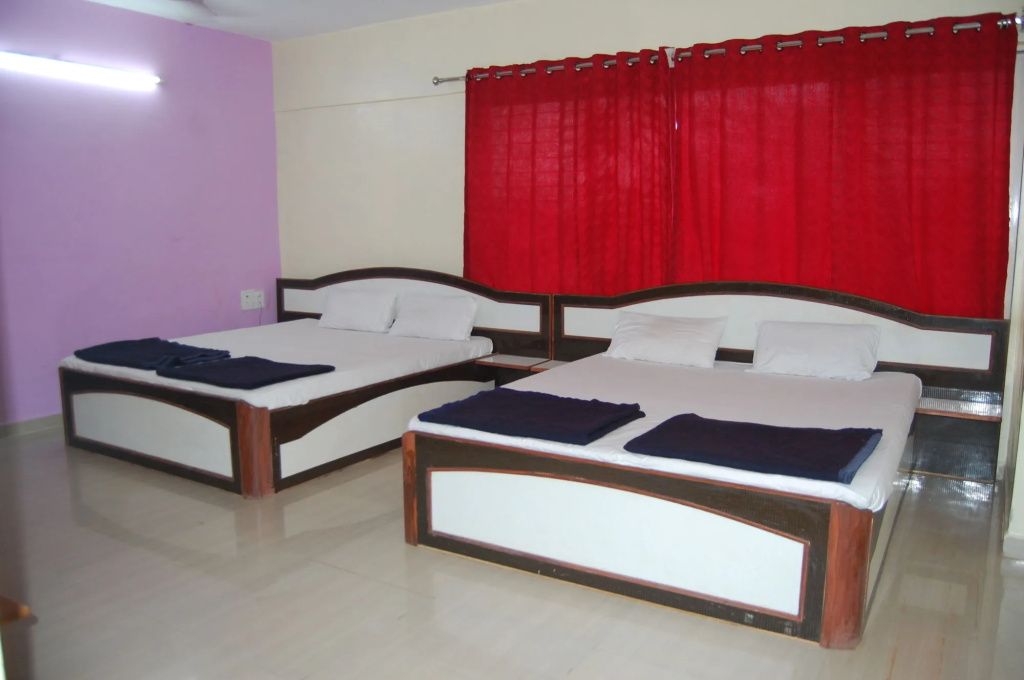 Hotel Sai Shraddha