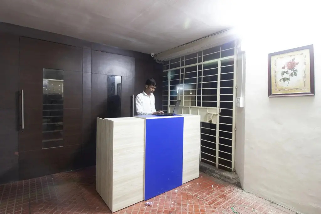 Shree Omkar Executive by OYO Rooms