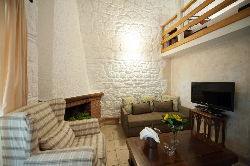 Petrino Eco Village