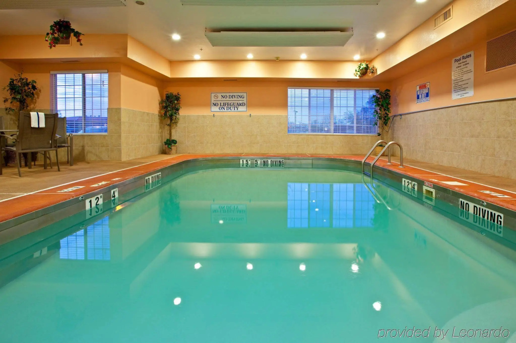 Holiday Inn Express & Suites Harrison by IHG