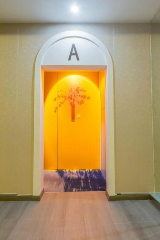 Haoke Hotel (Chengdu Wenjiang University Town Fengxihe Subway Station)