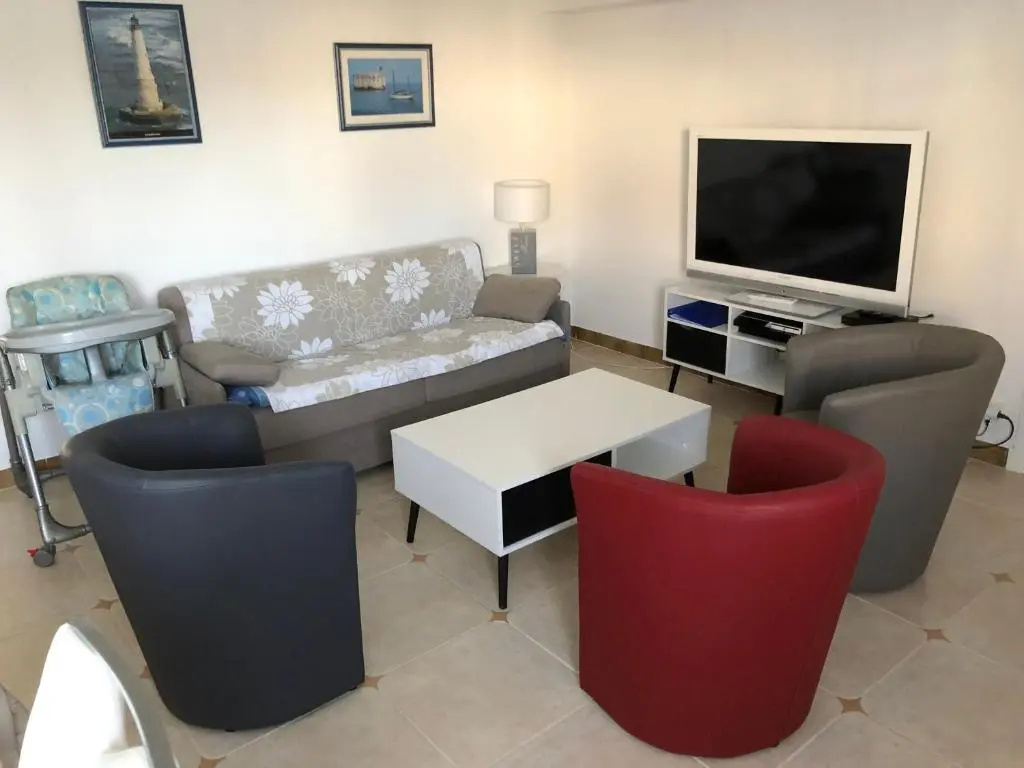 Appartement Indépendant 80M² Dans Villa