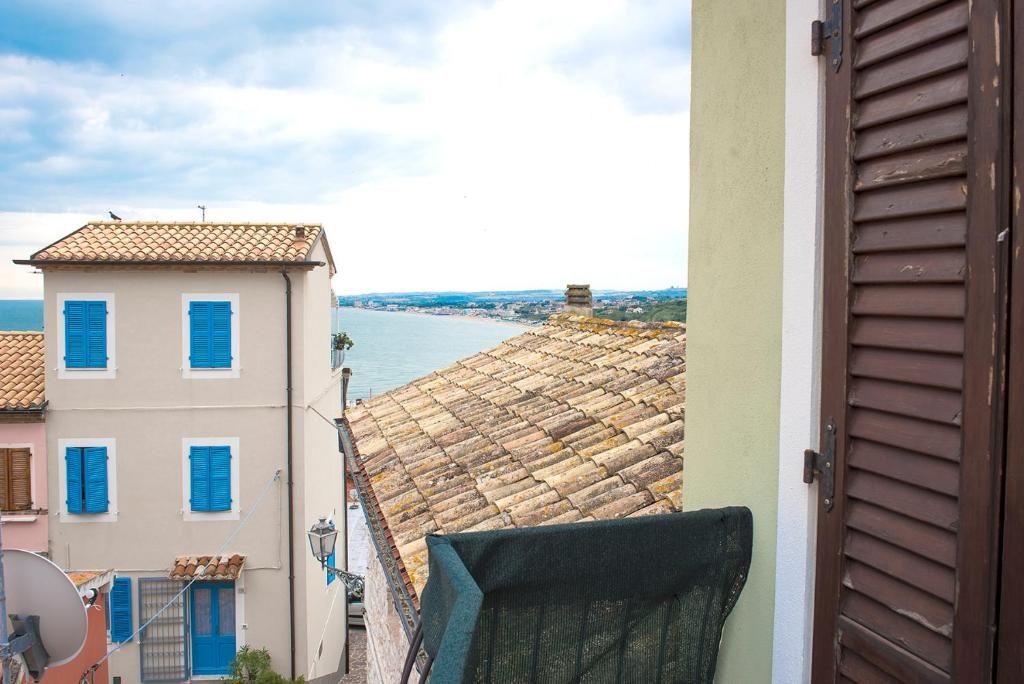 N216 - Numana, Cielo-Terra Nei Vicoli a 200mt Dal Mare