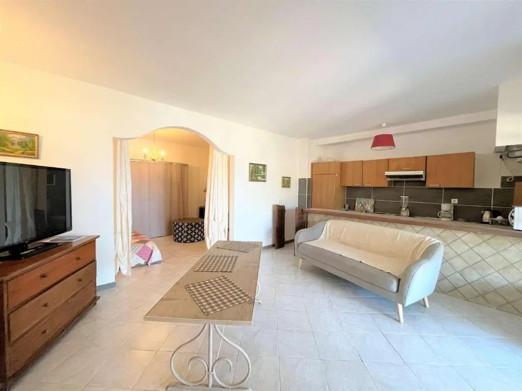 Appartement Porticcio, 1 pièce, 2 personnes - FR-1-61-584