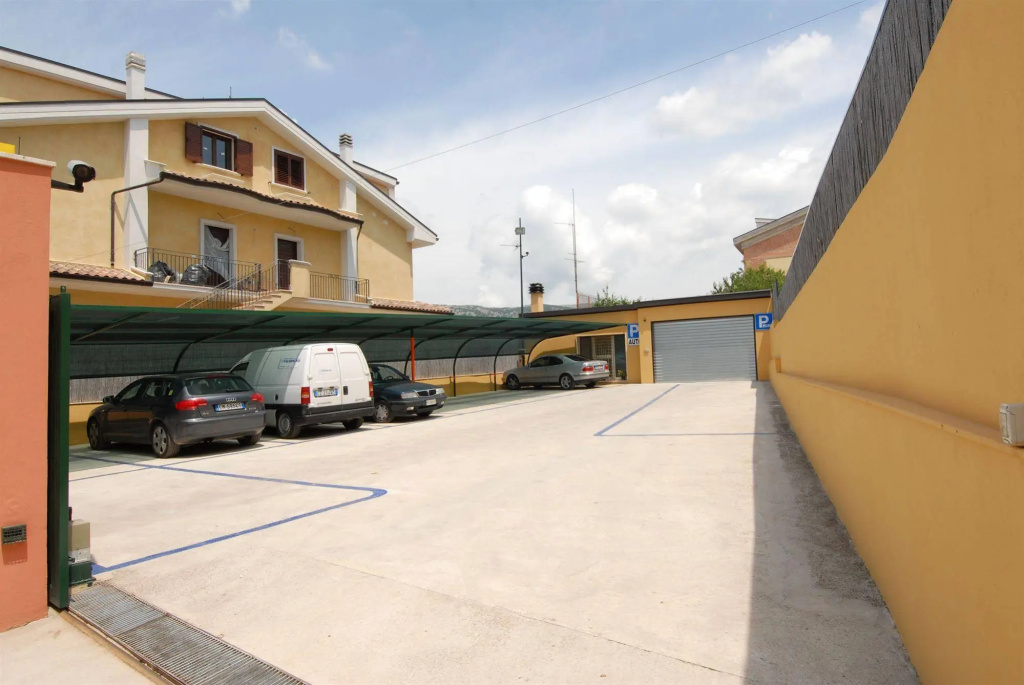Hotel Mir