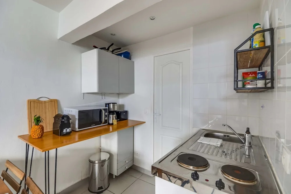 Charming Flat - 6 Mins to Gare Du Nord Metro