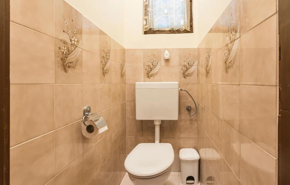 Awesome Home in Jadrija With Wifi and 2 Bedrooms