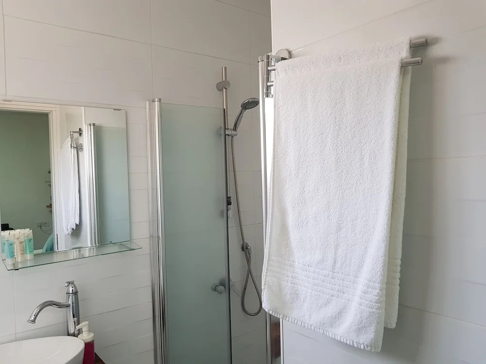 Airport Guest House