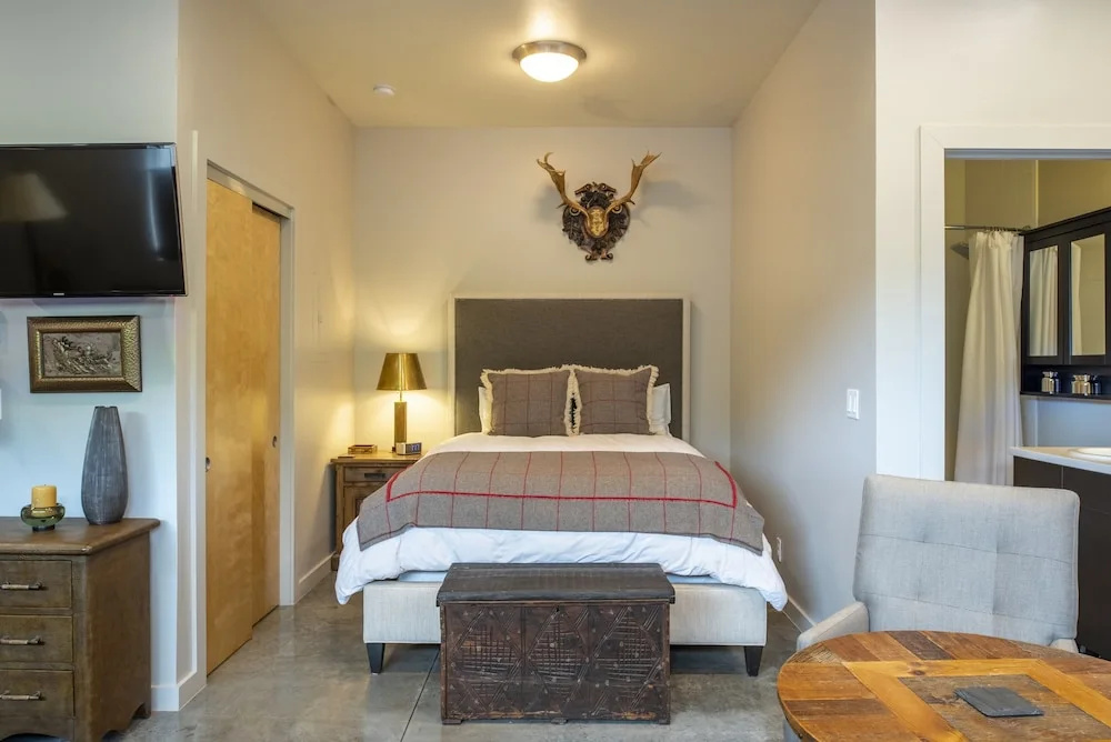 Abode at Penthouse Jackson