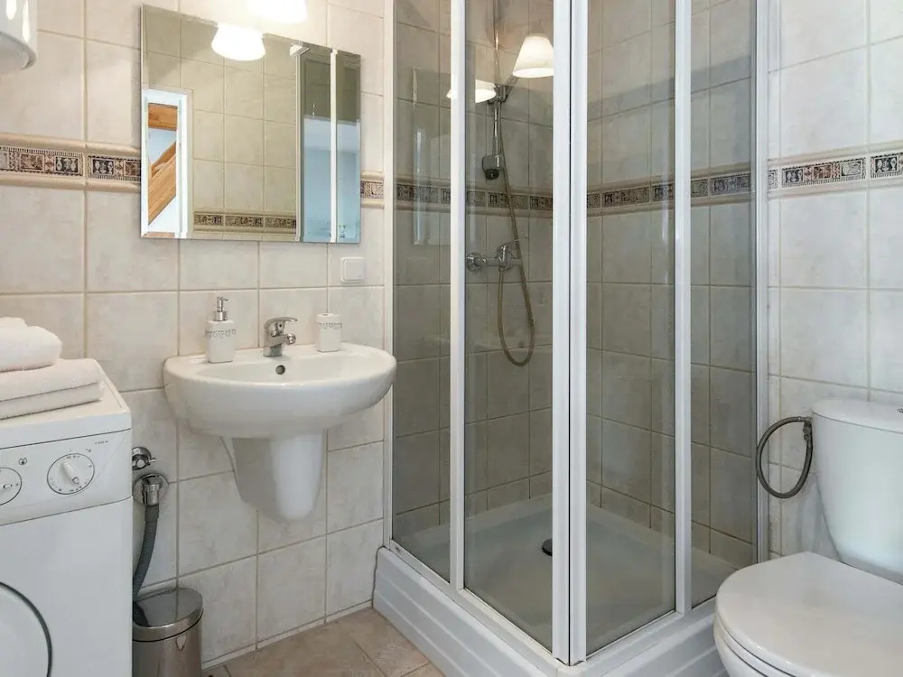 Modern and Cosy Apartment Near Krakow's Old Town
