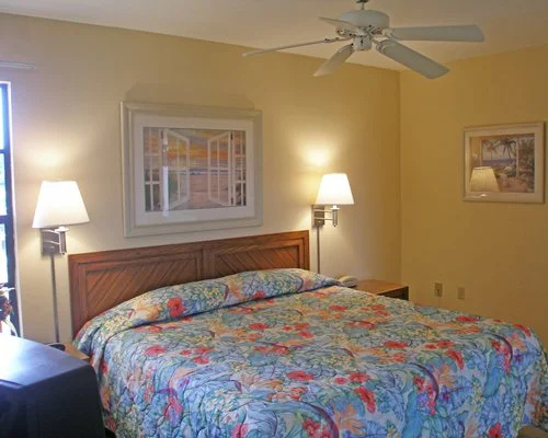 Sunrise Bay Resort & Club Condominium
